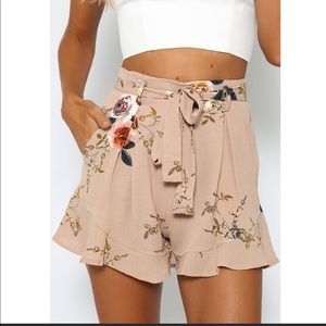 Cute Beige Floral Shorts